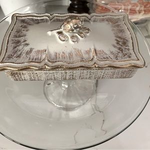 Vintage 22k gold  Royal Haeger Trinket box with lid “Gold Tweed” signed